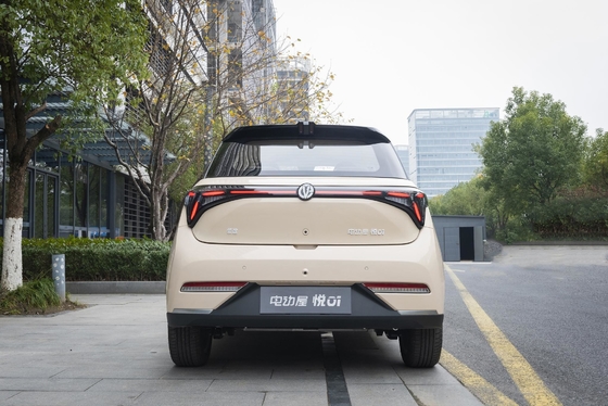 335KM Rango eléctrico puro Yue 01 2024 Modelo Lingyue Versión con batería tipo litio