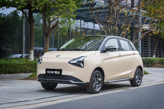 335KM Rango eléctrico puro Yue 01 2024 Modelo Lingyue Versión con batería tipo litio
