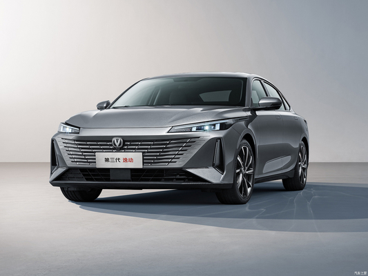 Changan Eado 2024 1.5T GDI Automático Buque insignia de gasolina Coche asequible 4 puertas 5 asientos