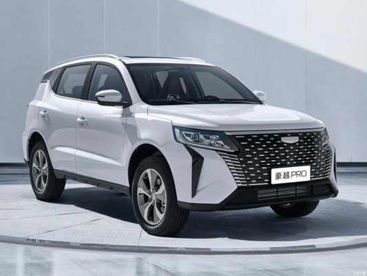 2024 Geely Haoyue Pro 1.5T DCT Zongheng Vehículo de gasolina 4518*1834*1715 Velocidad máxima 190 KM/h