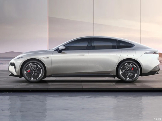 Dongfeng Yipai 2024 540 con tracción a las cuatro ruedas versión máxima vehículo eléctrico 4880*1895*1460
