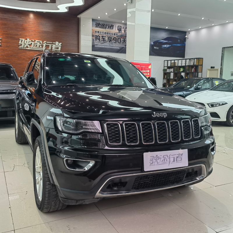 JEEP Grand Cherokee 2017 Modelo 3.0L 4X4 AWD En perfecto estado Par máximo de 200-300Nm
