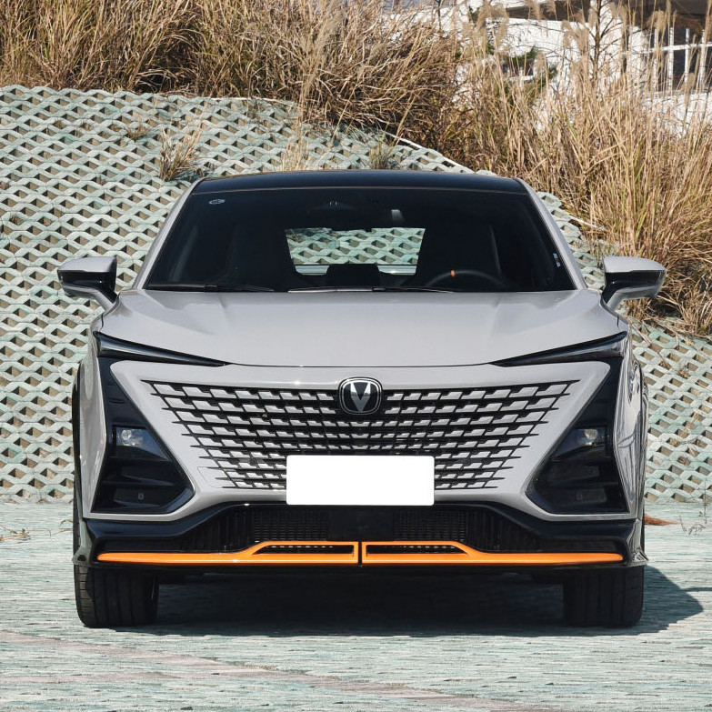 2023 Dirección izquierda Changan UNI-T 1.5T Sport Flagship SUV compacto con techo solar panorámico
