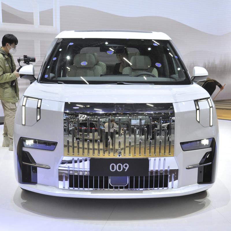 Ajuste eléctrico del asiento del copiloto 2022 Geely Zeekr 009 MPV WE ME 702KM 822KM EV Car